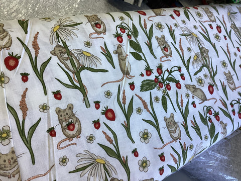 Mouse Strawberry Thief KKFabrics