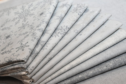 Silver Christmas Fat Quarter bundle (10) by Stof